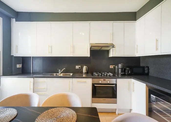 Chelsea Maisonette