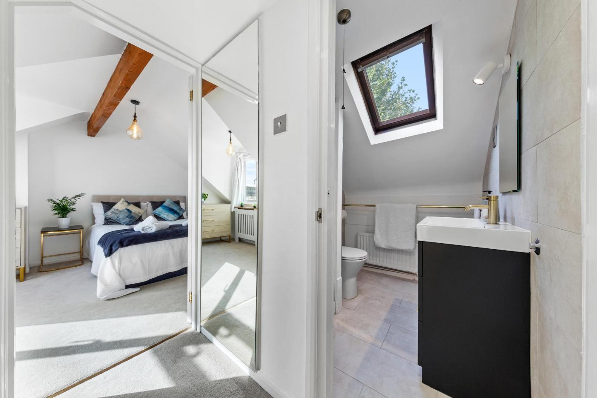 Chelsea Maisonette Apartment *