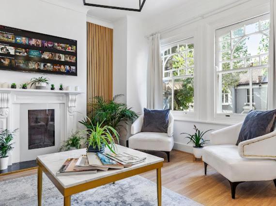 Chelsea Maisonette *
